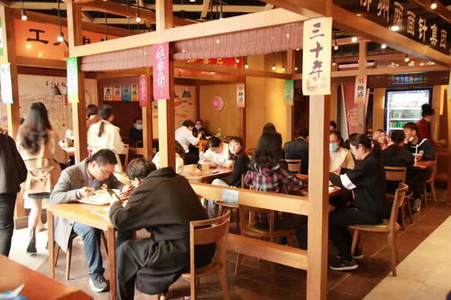 任性還是執著？杭城雙姝打造400方螺螄粉王國，帥氣小哥成忠實回頭客